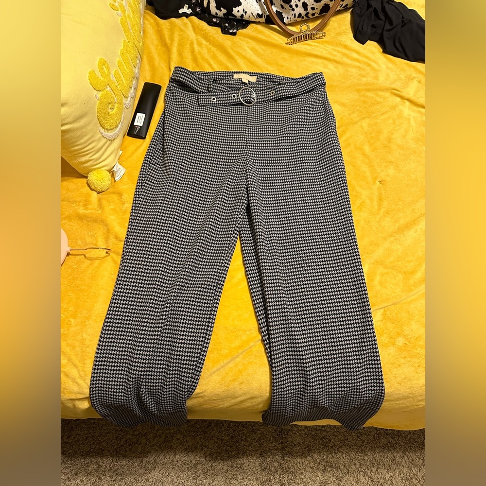 Comfy black and white pants